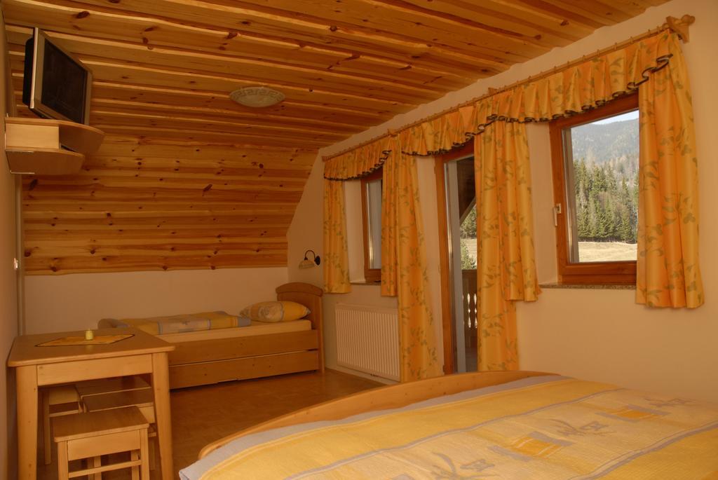 Tourist Farm Gradisnik Apartment Solcava Ngoại thất bức ảnh